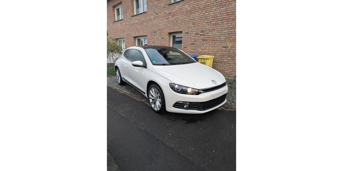 VW Scirocco 140.300 km 7.500 &euro; Mechernich 53894