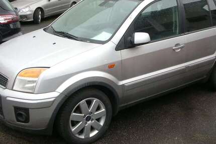 Ford Fusion 152.000 km 3.690 &euro; Bonn 53115