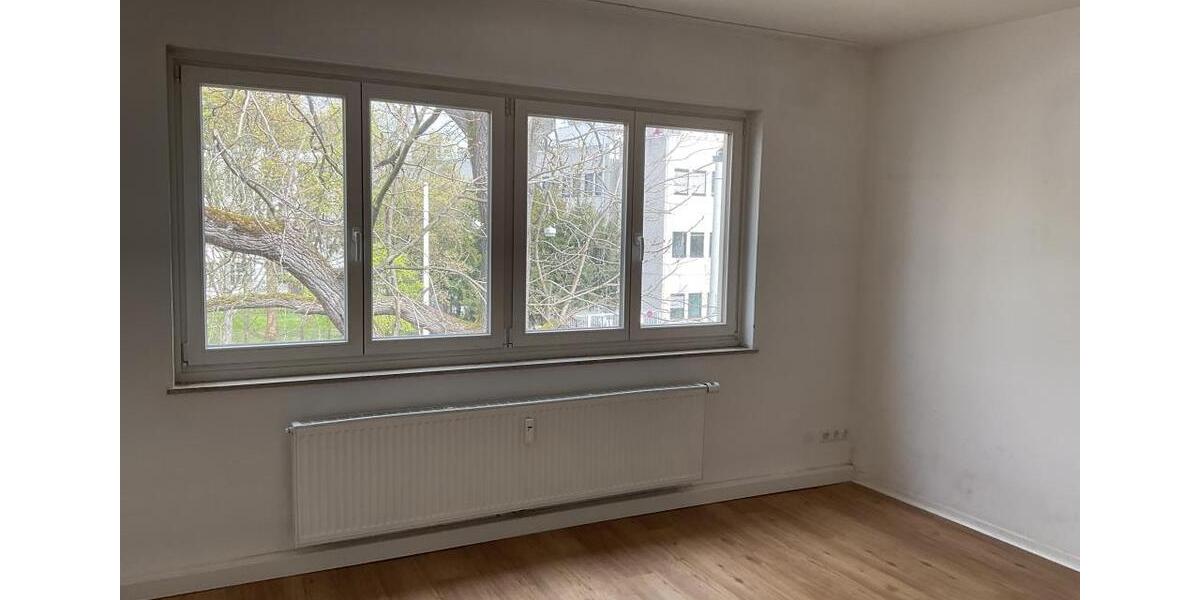 Etagenwohnung Bonn Gronau - 3 Zimmer, 60 m&sup2;, 740&euro; | Angebot:26022888