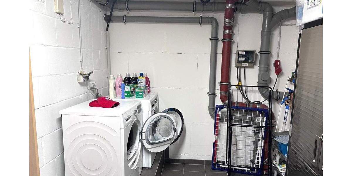 Reihenendhaus Rheinbach - 7 Zimmer, 170 m&sup2;, 695.000&euro; | Angebot:25804019