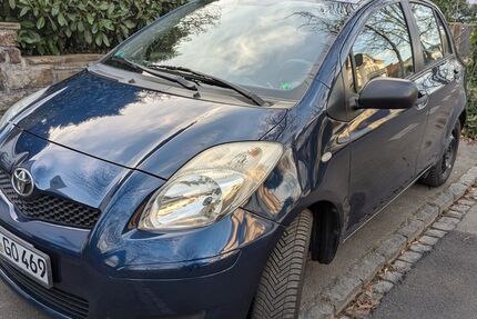 Toyota Yaris 169.900 km 3.700 &euro; Bonn 53179