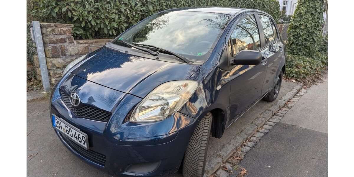 Toyota Yaris 169.900 km 3.700 &euro; Bonn 53179