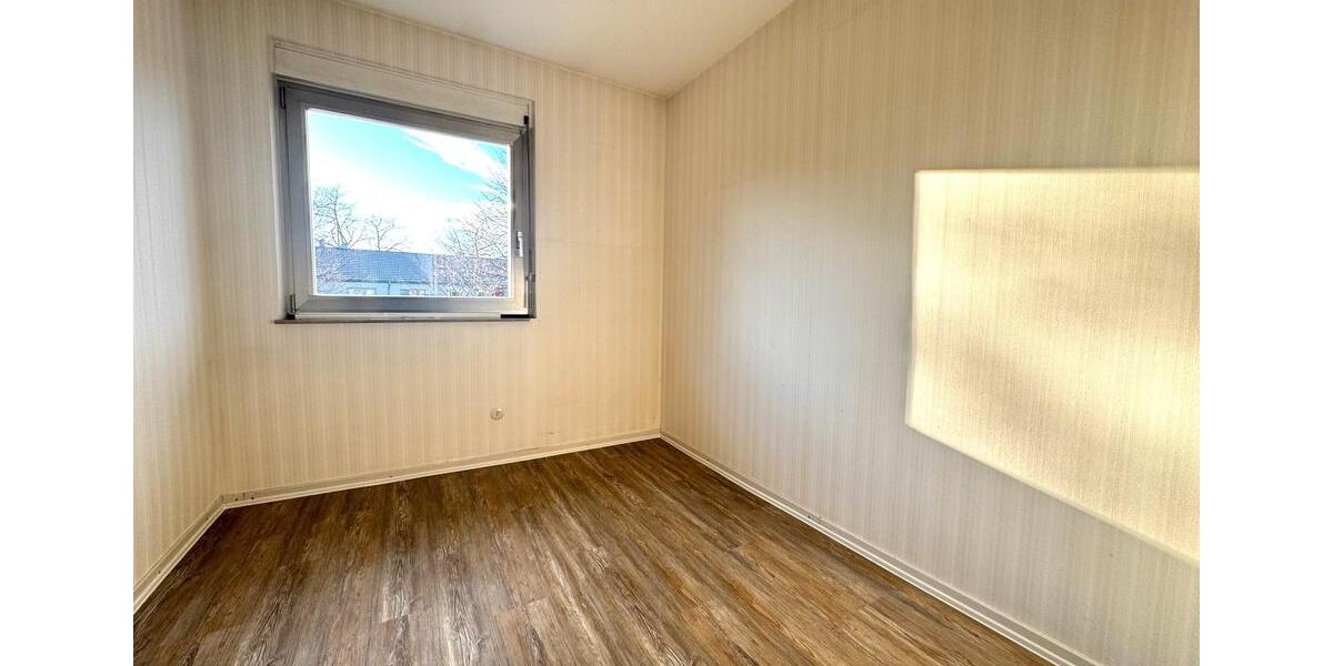 Reihenhaus Bonn Beuel-Mitte - 4 Zimmer, 98 m&sup2;, 1.650&euro; | Angebot:24428549