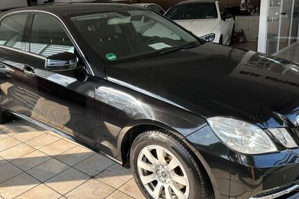 Mercedes-Benz E 220 171.000 km 10.900 &euro; Bonn 53119