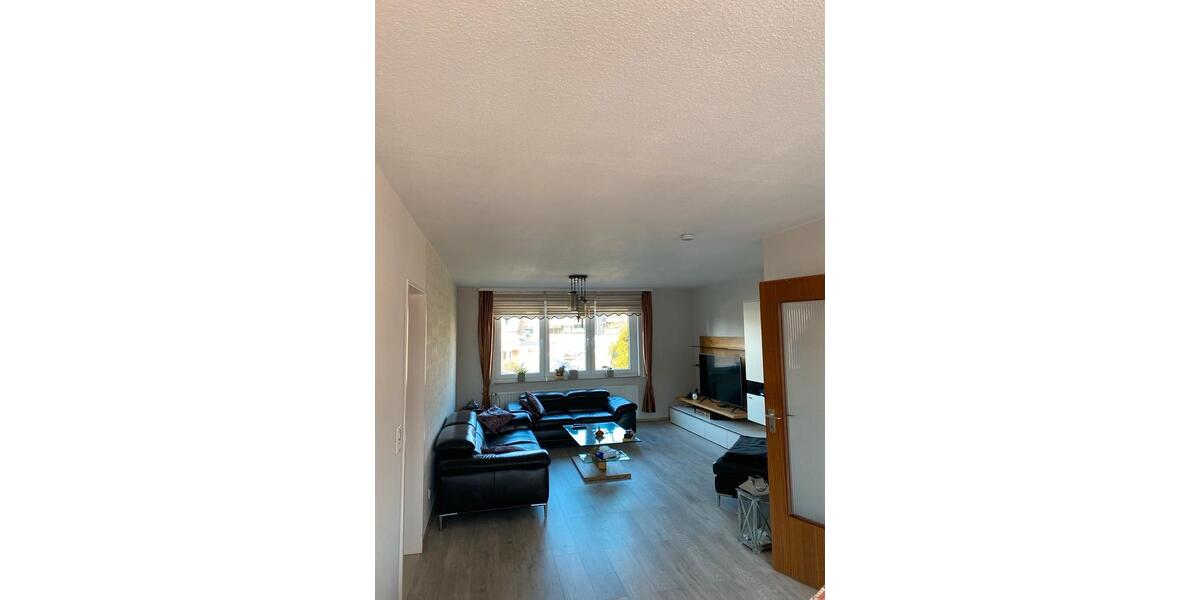Etagenwohnung Düren Rölsdorf - 3 Zimmer, 98 m&sup2;, 1.540&euro; | Angebot:26045452