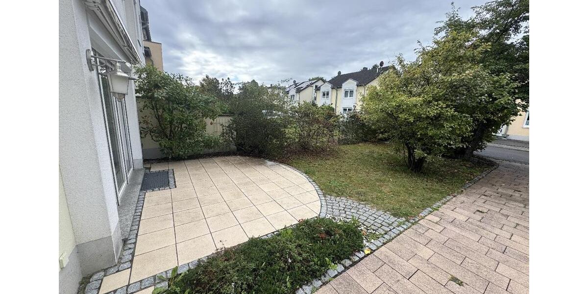 Doppelhaushälfte Königswinter - 4 Zimmer, 124 m&sup2;, 1.700&euro; | Angebot:25143043