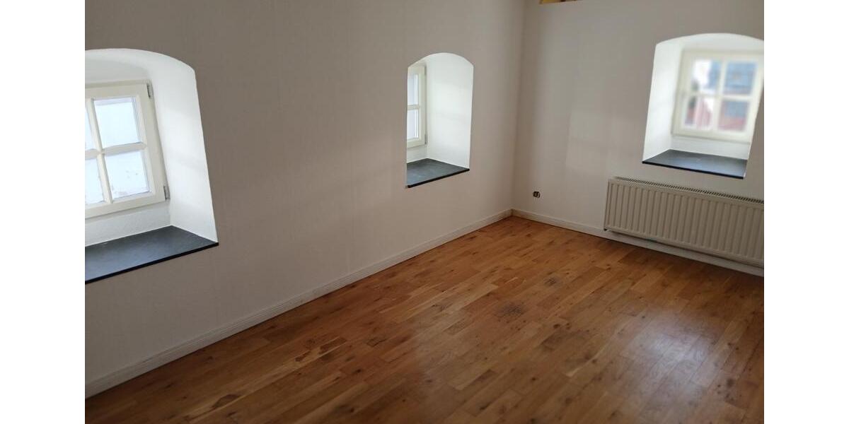 Bauernhaus, Landhaus Antweiler - 5 Zimmer, 130 m&sup2;, 1.200&euro; | Angebot:25715295