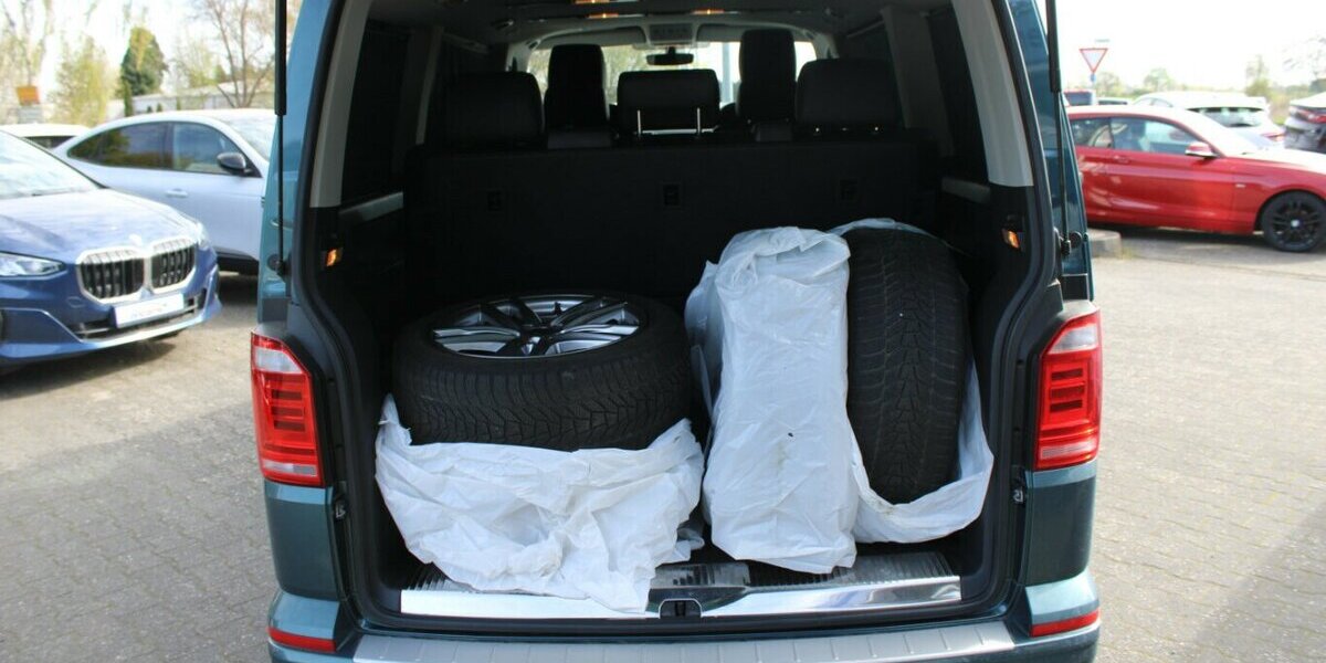 VW T6 Multivan DSG Kurz 4Motion Generation Six 112.200 km 32.980 &euro; Euskirchen 53881