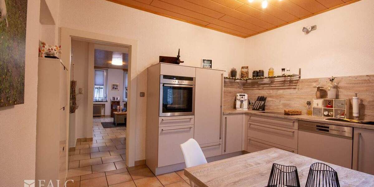 Mehrfamilienhaus, Wohnhaus Düren Distelrath - 8 Zimmer, 359.000&euro; | Angebot:25745640