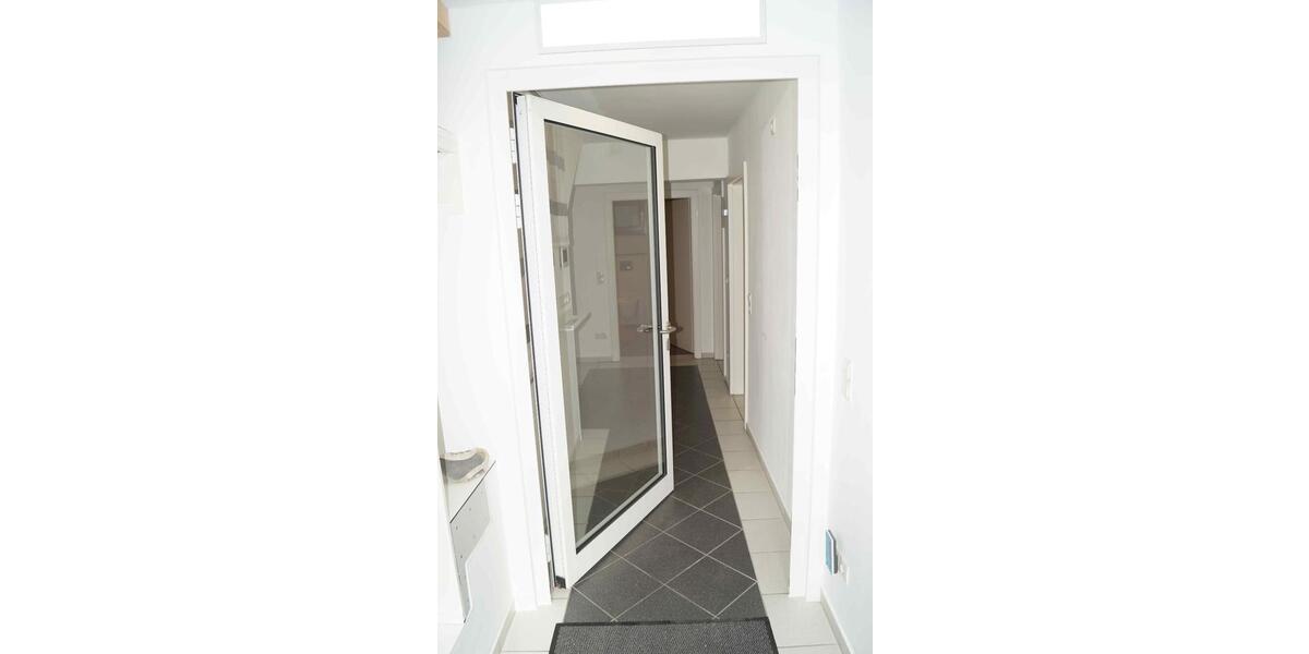 Erdgeschoßwohnung Königswinter - 2 Zimmer, 78 m&sup2;, 925&euro; | Angebot:25988653