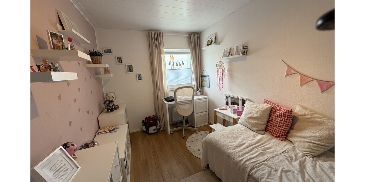 Moderne 4-Zimmer-Dachgeschosswohnung mit 2 Balkonen - Dachgeschoßwohnung Königswinter | Angebot:26979215