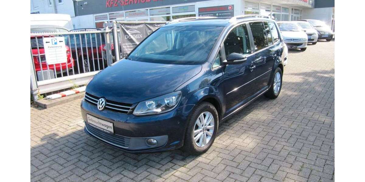 VW Touran 153.400 km 8.799 &euro; Düren 52353
