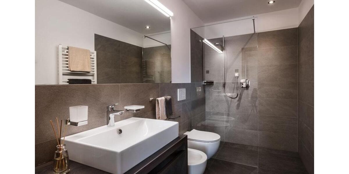 Etagenwohnung Bornheim - 2 Zimmer, 57 m&sup2;, 260.000&euro; | Angebot:26754350