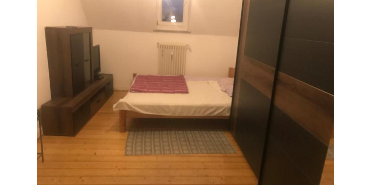 Dachgeschoßwohnung Bonn Bad Godesberg - 1 Zimmer, 18 m&sup2;, 500&euro; | Angebot:25637288