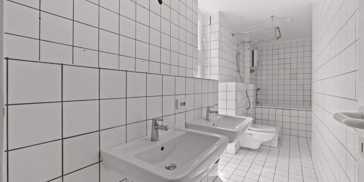 Etagenwohnung Bonn Beuel - 3 Zimmer, 100 m&sup2;, 449.000&euro; | Angebot:25675085