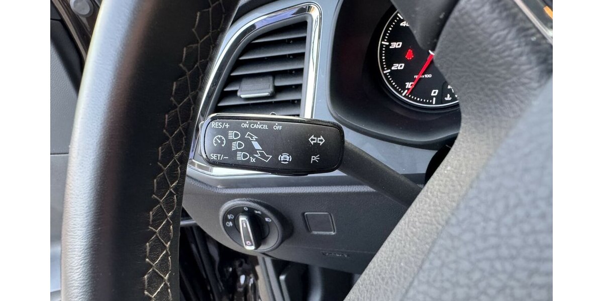 Seat Ateca Leder Navi Klima Temp. SR+WR UNFALLFREI 1a 60.000 km 15.900 &euro; Erftstadt 50374