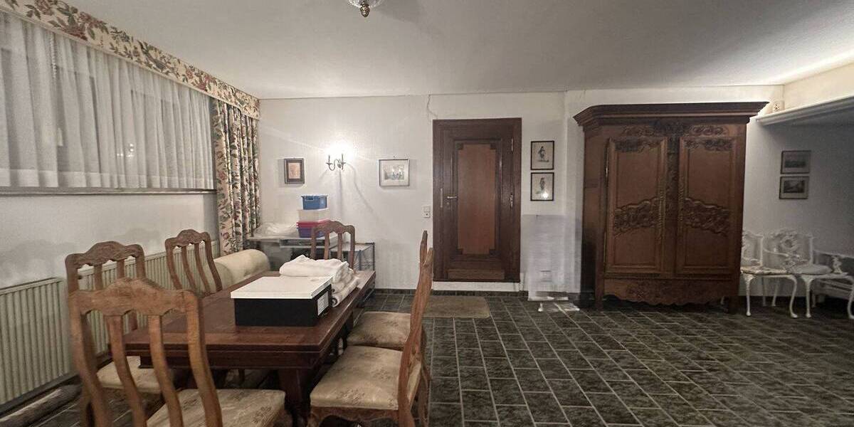 Einfamilienhaus Düren - 7 Zimmer, 265 m&sup2;, 849.000&euro; | Angebot:26435831