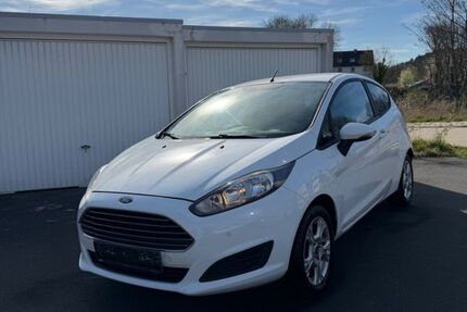 Ford Fiesta 230.135 km 2.499 &euro; Nideggen 52385