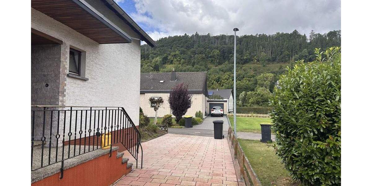 Einfamilienhaus Schleiden Olef - 7 Zimmer, 145 m&sup2;, 359.000&euro; | Angebot:25683115