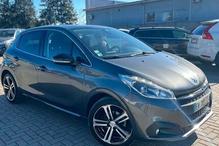 Peugeot 208 102.000 km 9.599 &euro; Königswinter 53639