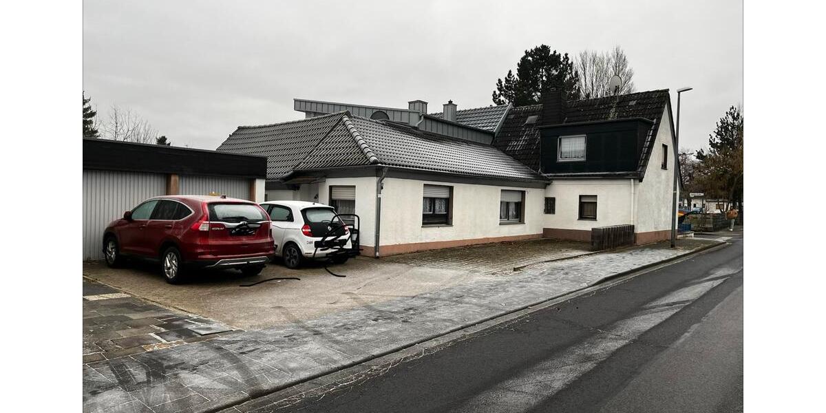 Mehrfamilienhaus, Wohnhaus Euskirchen Dom-Esch - 5 Zimmer, 158 m&sup2;, 255.000&euro; | Angebot:26034368