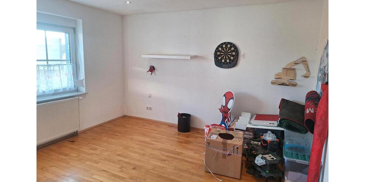 Einfamilienhaus Niederkassel - 5 Zimmer, 126 m&sup2;, 1.500&euro; | Angebot:26006004