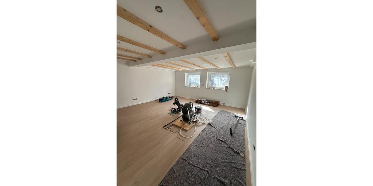 Mehrfamilienhaus, Wohnhaus Erftstadt - 3.5 Zimmer, 96 m&sup2;, 1.300&euro; | Angebot:26020624