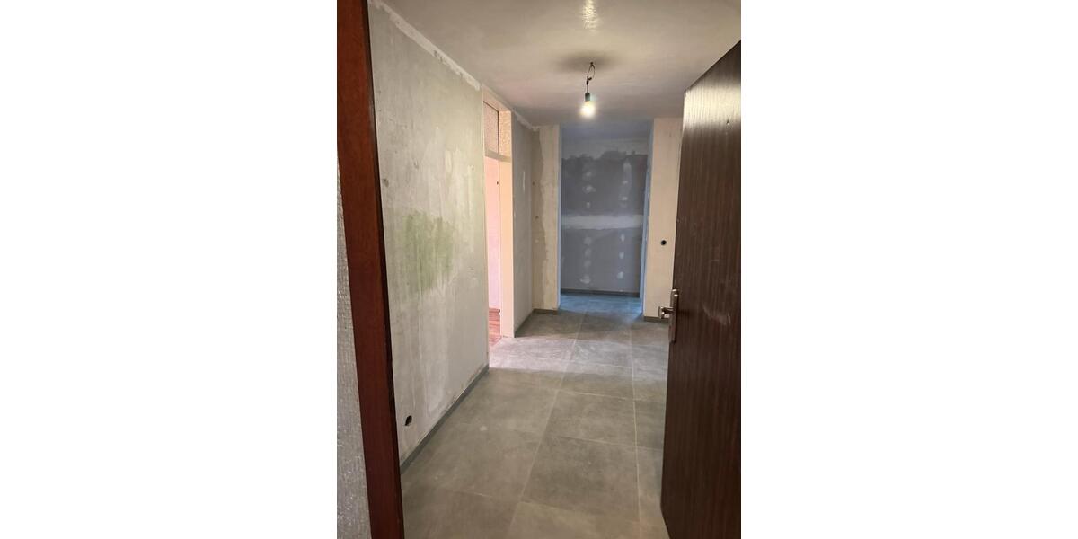 Etagenwohnung Erftstadt - 3 Zimmer, 85 m&sup2;, 750&euro; | Angebot:26033795