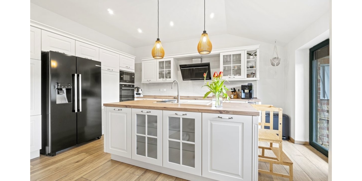 Nachhaltiges Anwesen mit top Energiewerten, Reitanlage und Platz für mehrere Generationen! - Mehrfamilienhaus, Wohnhaus Königswinter | Angebot:21578876