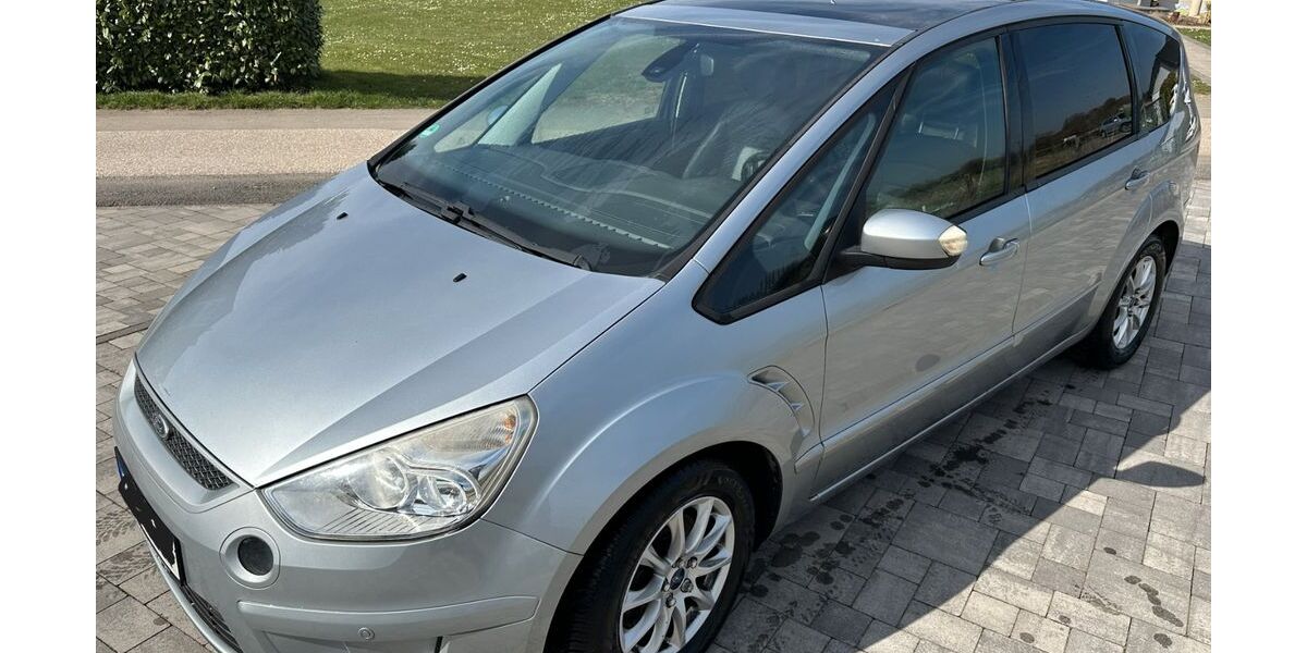 Ford S-Max 213.000 km 4.200 &euro; Bad Münstereifel 53902