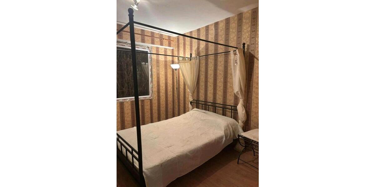 Etagenwohnung Königswinter - 3 Zimmer, 74 m&sup2;, 78.000&euro; | Angebot:24845024