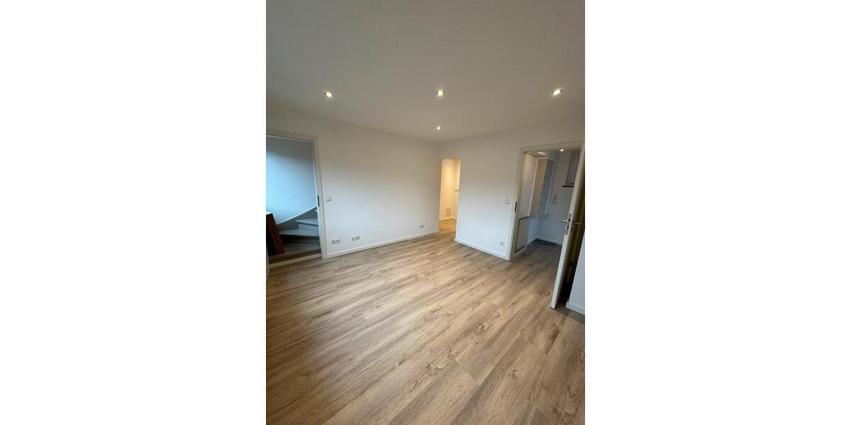 Einfamilienhaus Schleiden - 4 Zimmer, 124 m&sup2;, 1.200&euro; | Angebot:25871383