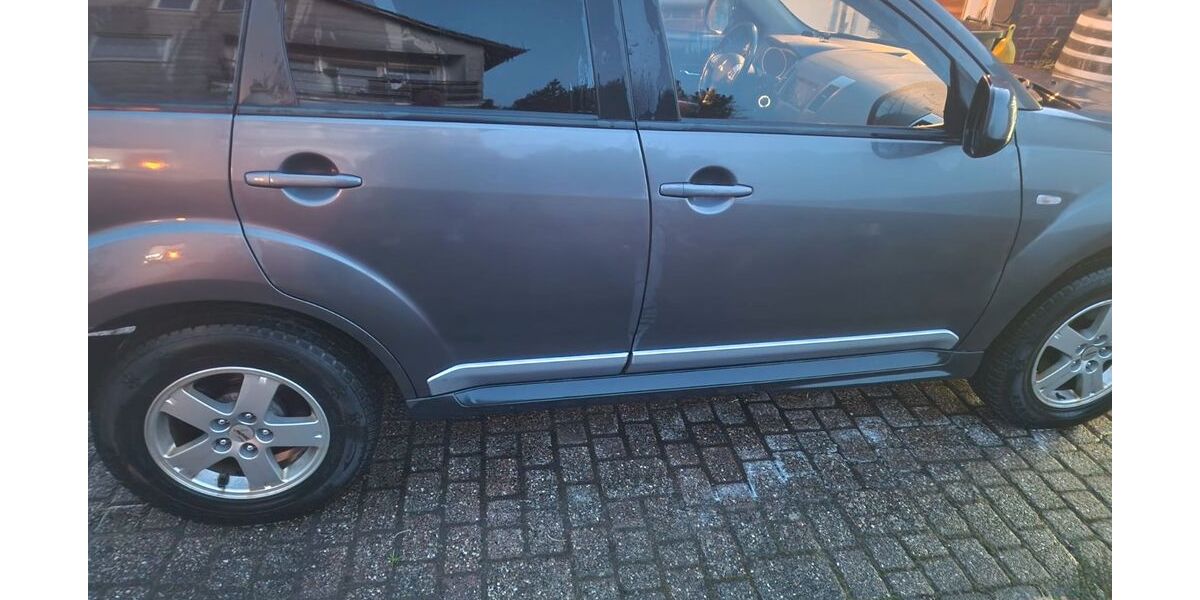 Mitsubishi Outlander 187.000 km 5.850 &euro; Schleiden 53937