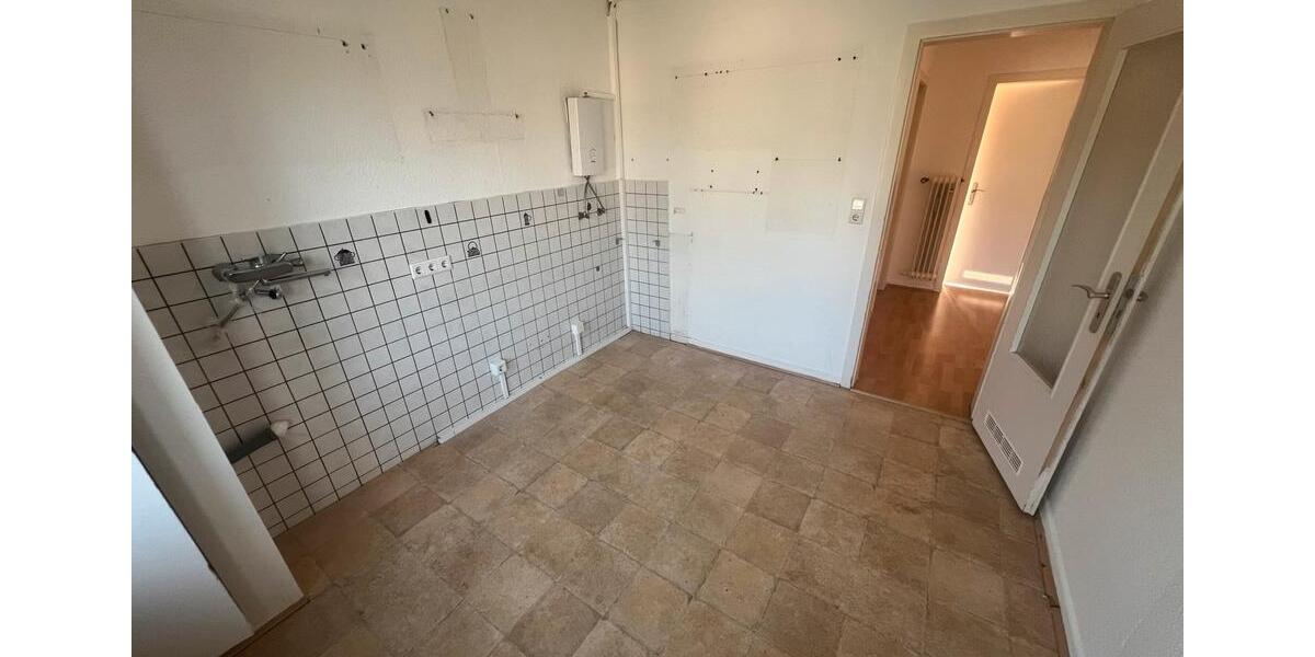 Etagenwohnung Bonn - 3 Zimmer, 76 m&sup2;, 900&euro; | Angebot:25920062