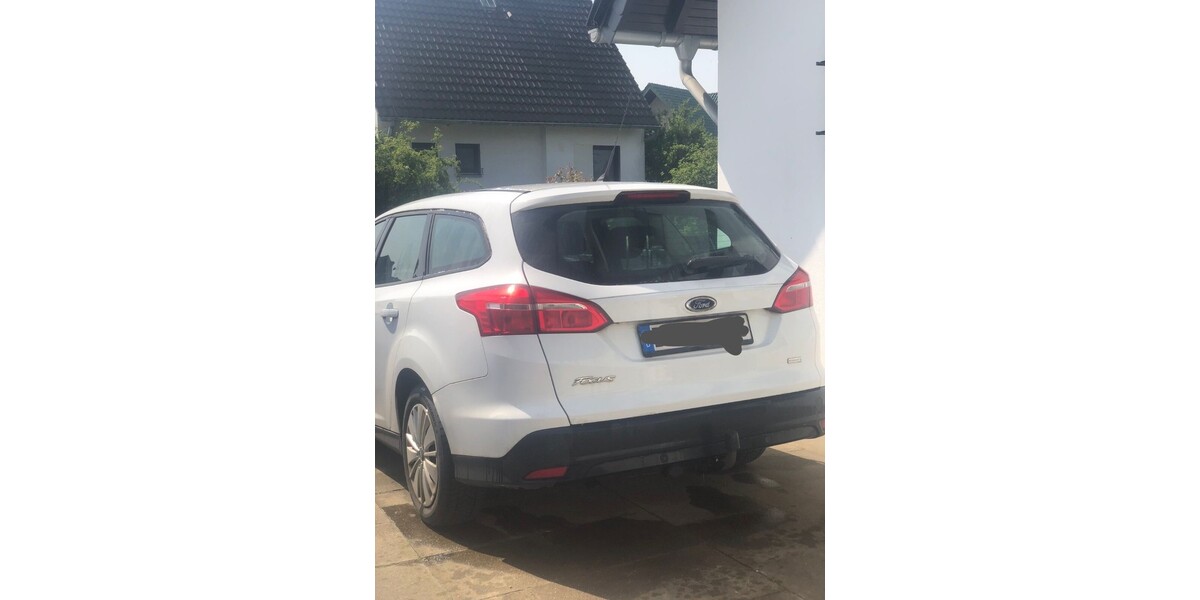 Ford Focus 103.000 km 6.900 &euro; Kreuzau 52372