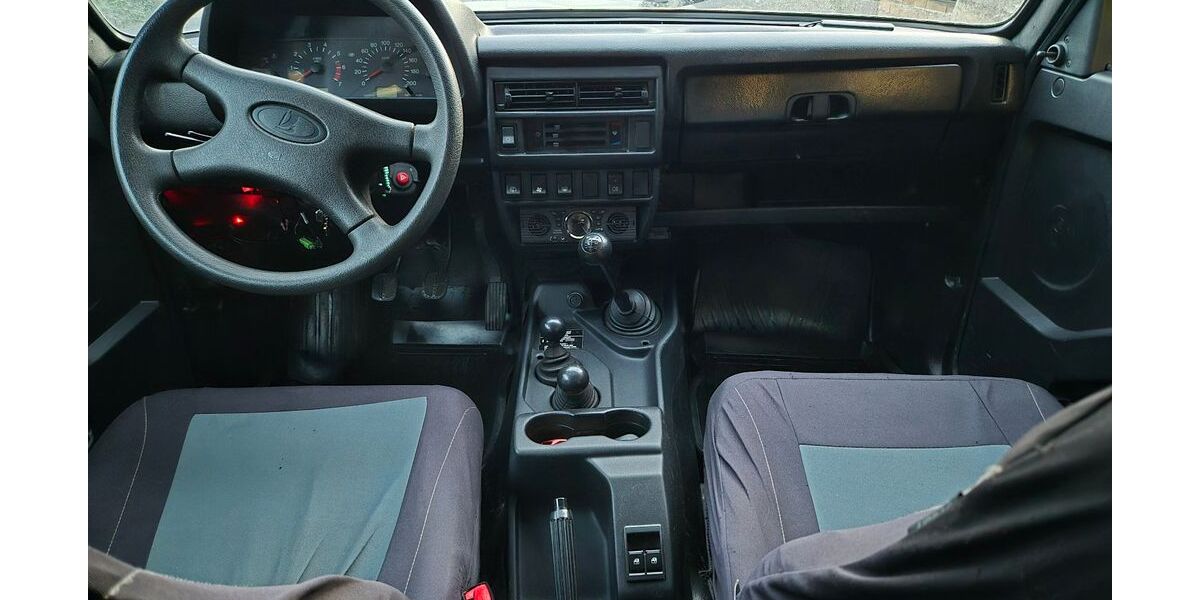 Lada Niva 52.500 km 9.500 &euro; Kall 53925