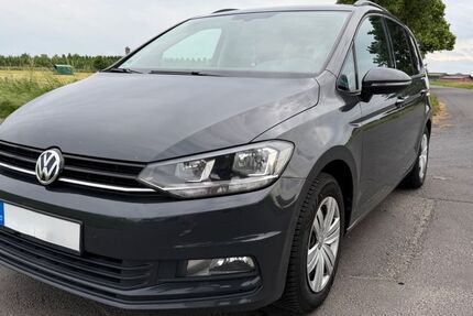 VW Touran 313.000 km 8.999 &euro; Erftstadt 50374