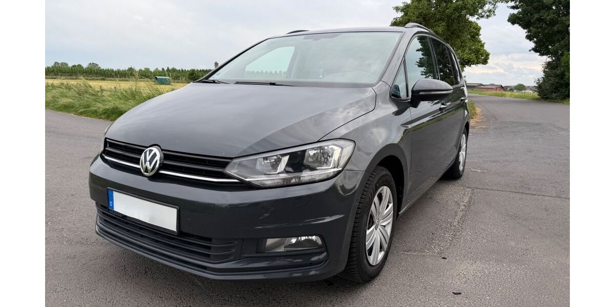 VW Touran 313.000 km 8.999 &euro; Erftstadt 50374