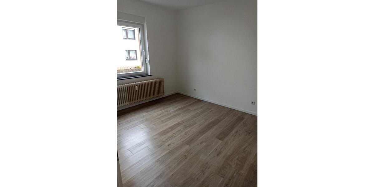 Hochparterre Bad Neuenahr-Ahrweiler Ahrweiler - 1 Zimmer, 85 m&sup2;, 800&euro; | Angebot:26004333