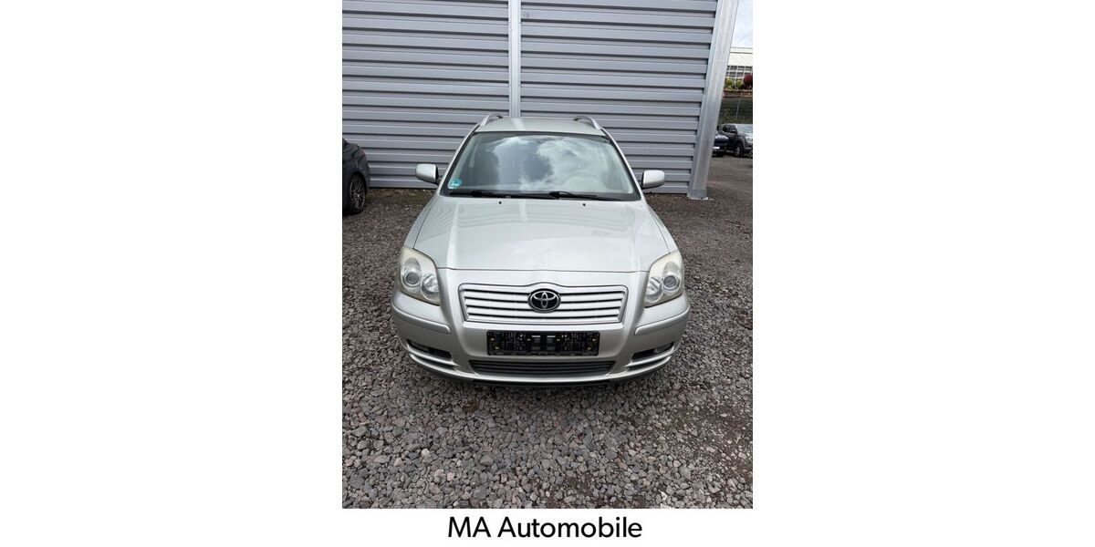 Toyota Avensis 272.744 km 1.350 &euro; Euskirchen 53881