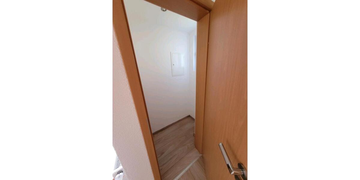 Einfamilienhaus Hönningen - 3 Zimmer, 85 m&sup2;, 900&euro; | Angebot:25646065