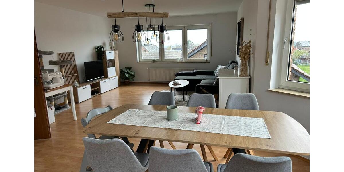 Etagenwohnung Bornheim - 3 Zimmer, 101 m&sup2;, 1.162&euro; | Angebot:25869860