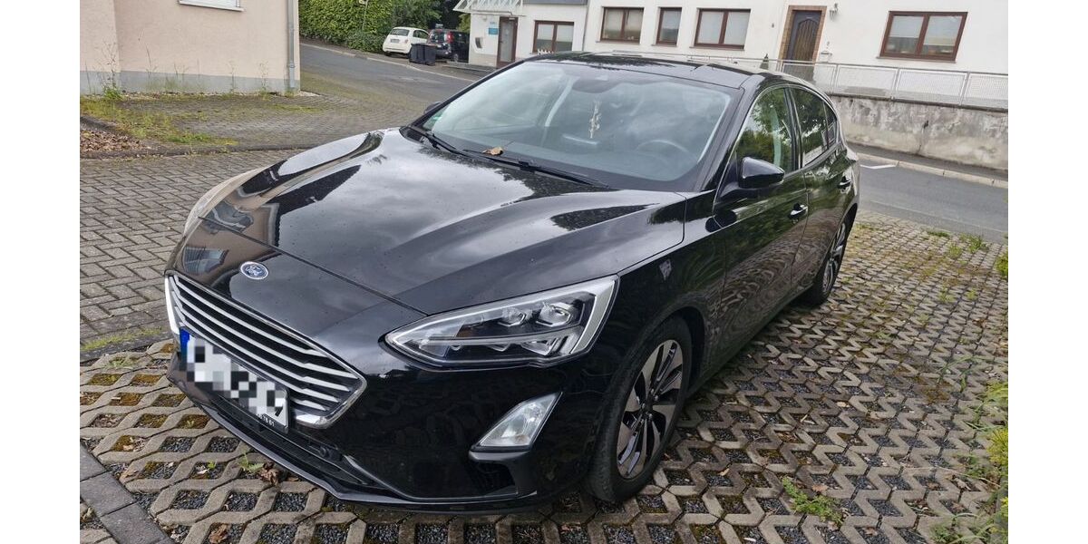 Ford Focus 64.211 km 13.850 &euro; Königswinter 53639