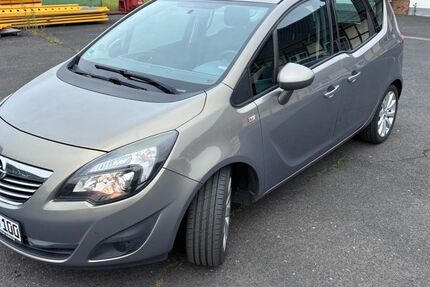 Opel Meriva 154.000 km 3.500 &euro; Hönningen 53506