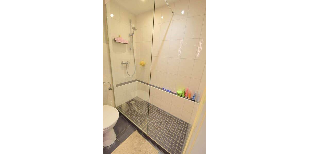 Etagenwohnung Bonn Röttgen - 6 Zimmer, 129 m&sup2;, 451.500&euro; | Angebot:25898146