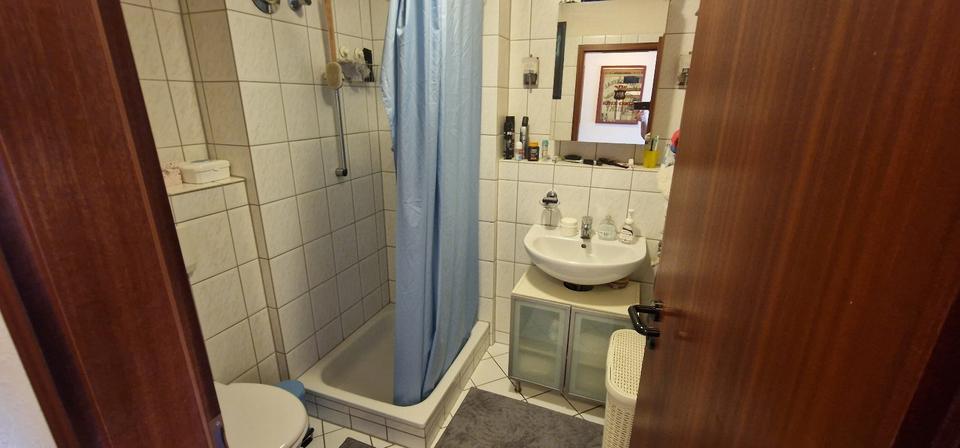 Etagenwohnung Bonn Küdinghoven - 1 Zimmer, 34 m&sup2;, 145.000&euro; | Angebot:26986526
