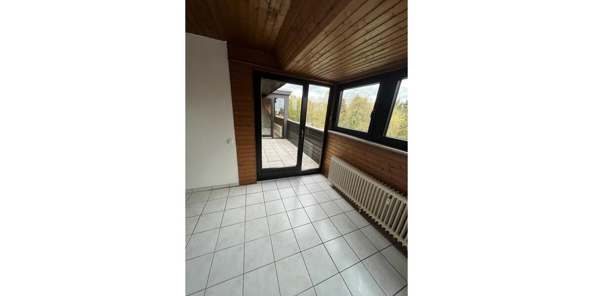 Dachgeschoßwohnung Bonn Lannesdorf - 3 Zimmer, 93 m&sup2;, 1.450&euro; | Angebot:25474562