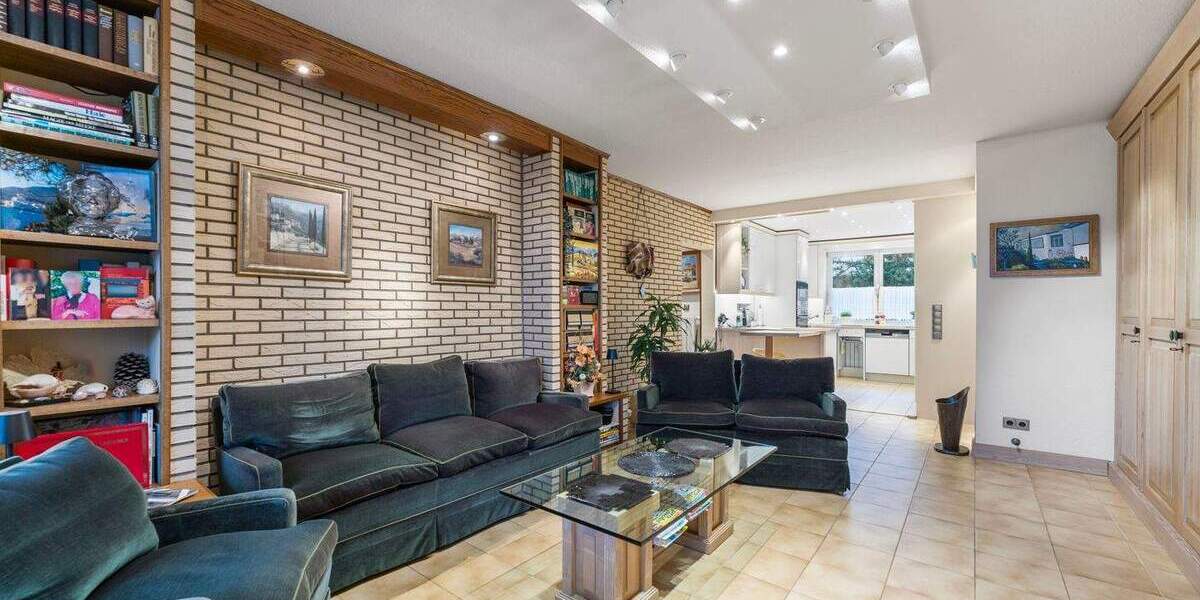 Etagenwohnung Erftstadt Liblar - 3 Zimmer, 80 m&sup2;, 228.000&euro; | Angebot:25685039