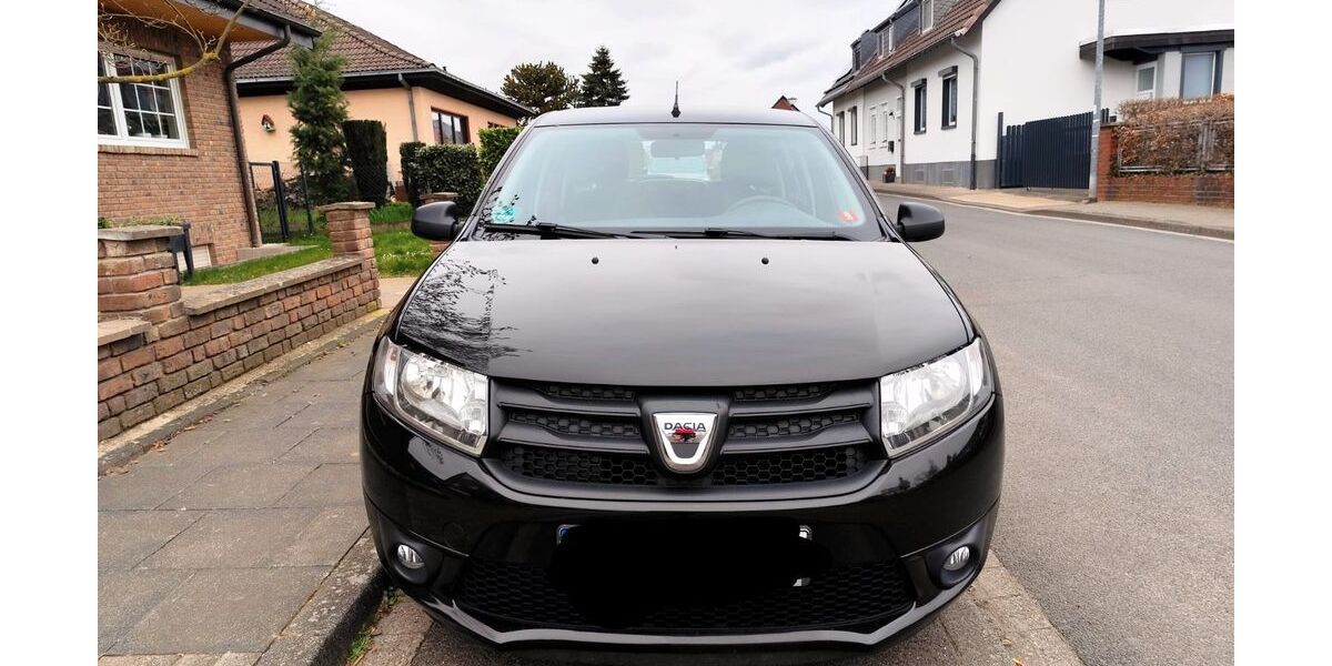 Dacia Sandero 74.100 km 4.500 &euro; Großbüllesheim 53881