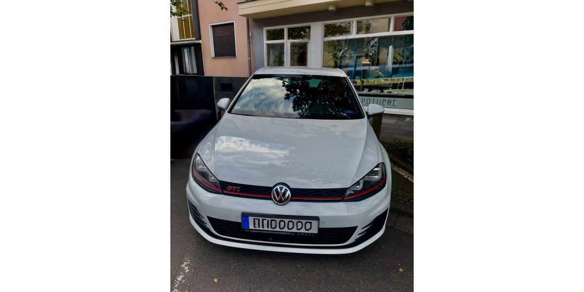 VW Golf 142.800 km 15.150 &euro; Bonn 53228